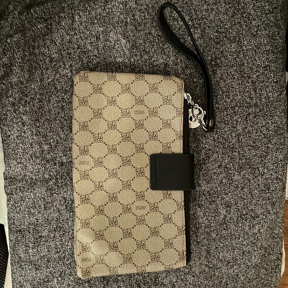 NEW Wrist bag -NWOT